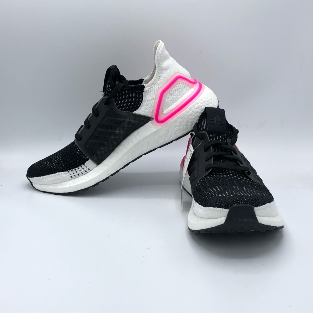 NEW! adidas Ultraboost 19 Women's Running Shoes - Picture 3 of 7